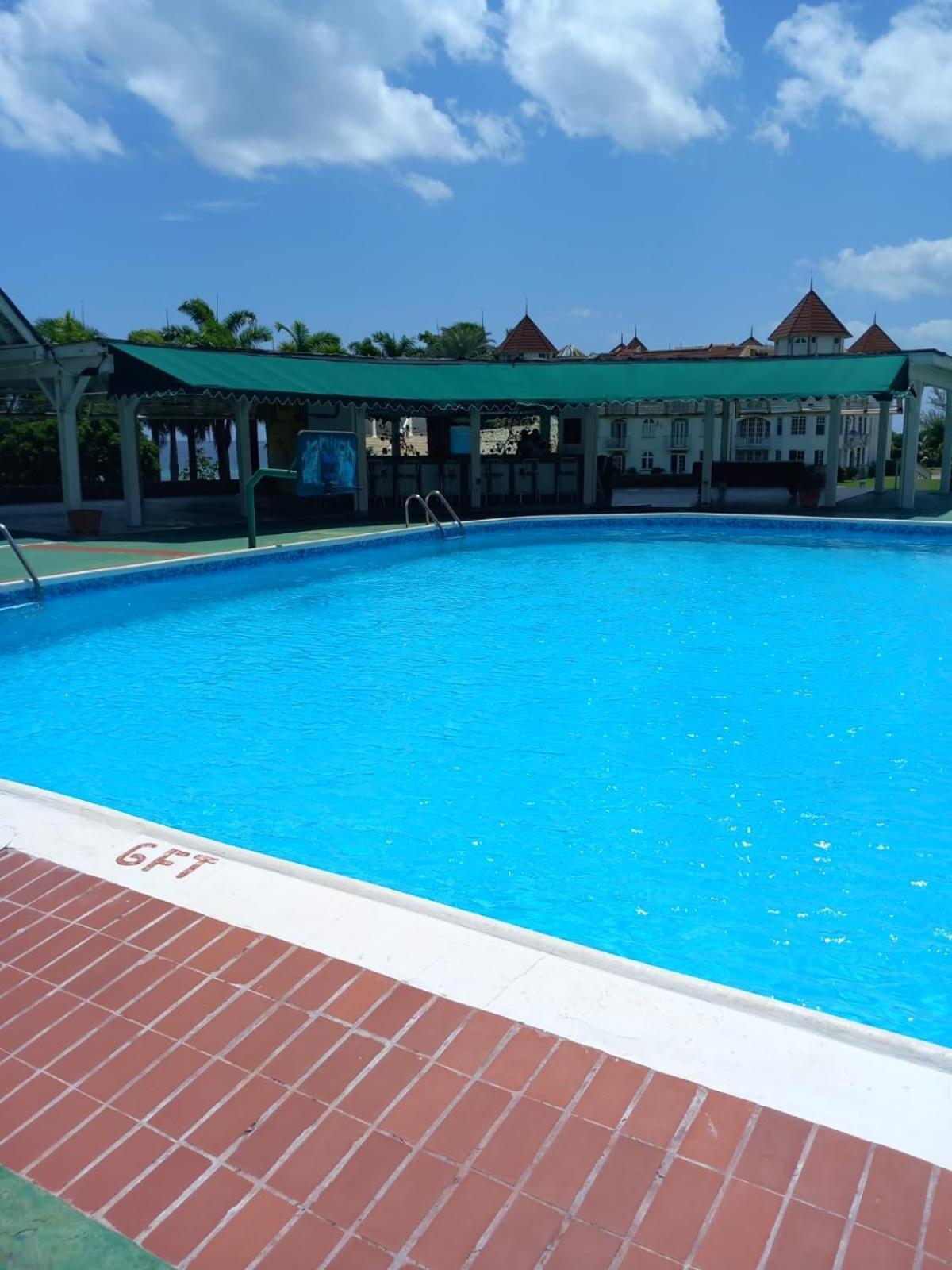 Seacastle deluxe studio Montego Bay Exterior foto