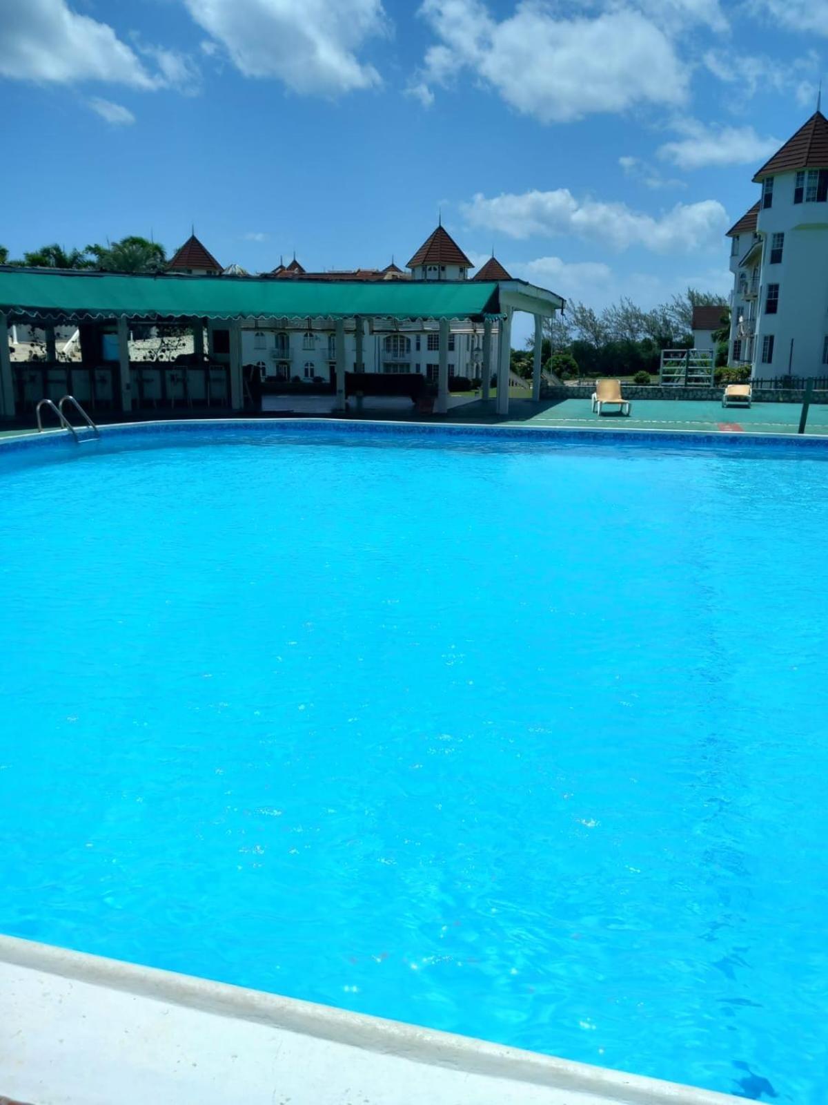 Seacastle deluxe studio Montego Bay Exterior foto